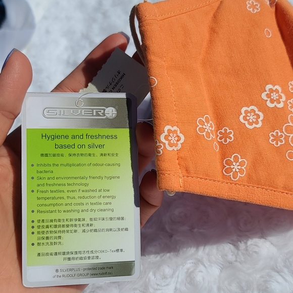 Set of 3 adult flowers print Hikosen Cara Masks - Picture 8 of 8